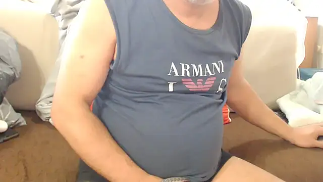 Snapshot of LiONTURK chatting on February 5, 5:41 am LiONTURK online show from February 5, 5:41 am