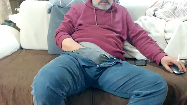 Snapshot of LiONTURK chatting on February 17, 6:37 pm LiONTURK online show from February 17, 6:37 pm