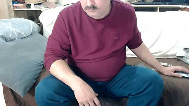 Snapshot of LiONTURK chatting on March 6, 5:22 pm LiONTURK online show from March 6, 5:22 pm