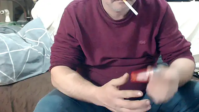 Snapshot of LiONTURK chatting on March 9, 7:05 pm LiONTURK online show from March 9, 7:05 pm