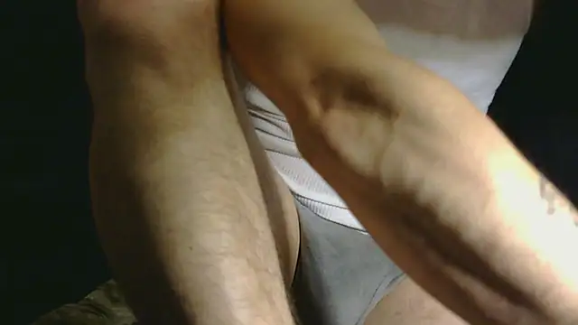 IxanSantiago95 online show from July 2, 3:56 am