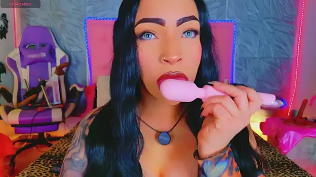 macasweet online show from November 10, 9:25 pm