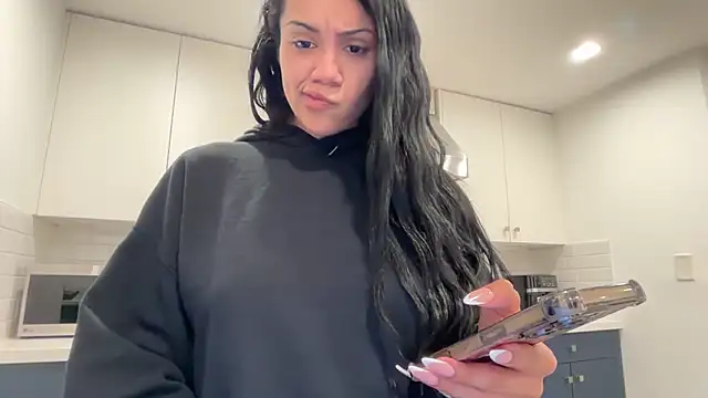 Snapshot of babymalaya chatting on June 13, 12:36 pm babymalaya online show from June 13, 12:36 pm