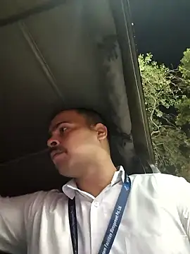 Vickyrajput009 online show from April 2, 6:49 pm