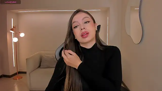 EllaClark online show from September 15, 6:52 pm