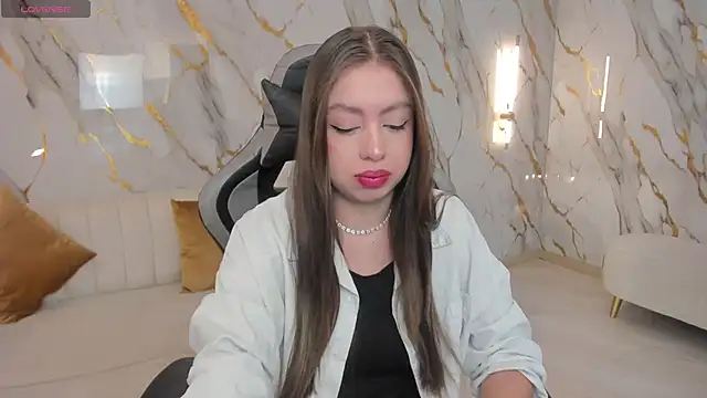 EllaClark online show from September 20, 7:04 pm