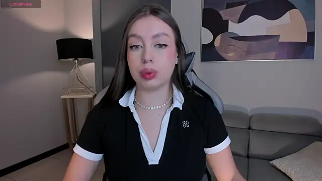 EllaClark online show from September 30, 6:35 pm
