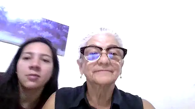 FunnyGrandma online show from December 7, 9:00 pm
