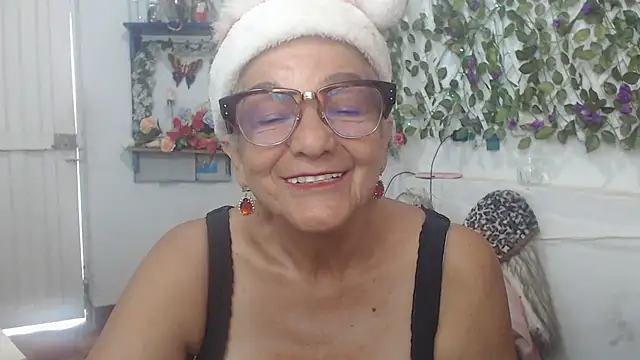 FunnyGrandma online show from December 11, 4:53 pm