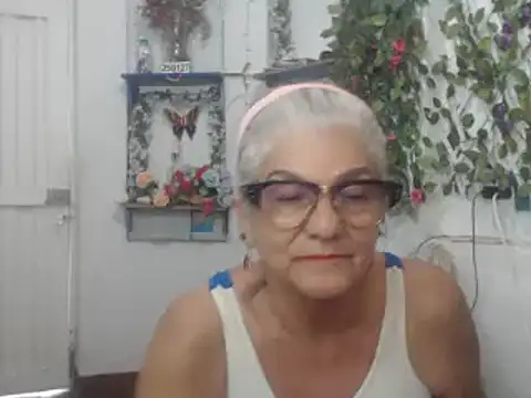 FunnyGrandma online show from January 26, 12:54 pm