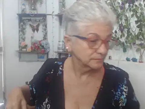 FunnyGrandma online show from February 7, 6:24 pm