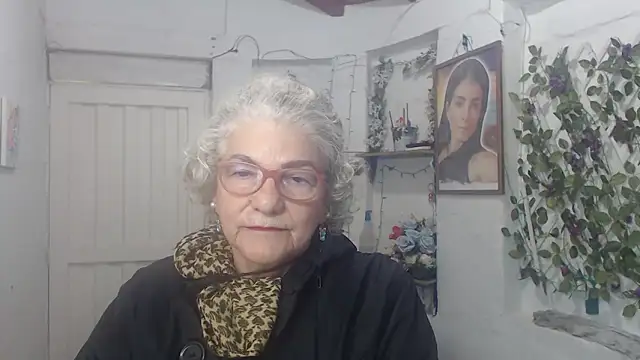 FunnyGrandma online show from October 5, 3:16 am