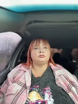 Snapshot of Model9798 chatting on March 29, 10:04 am Model9798 online show from March 29, 10:04 am