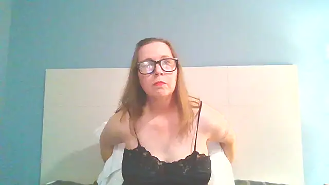 SweetandNaughty1 online show from February 13, 2:45 am