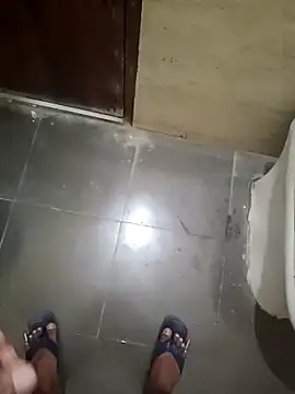 coolrocky346 online show from April 17, 2:36 am