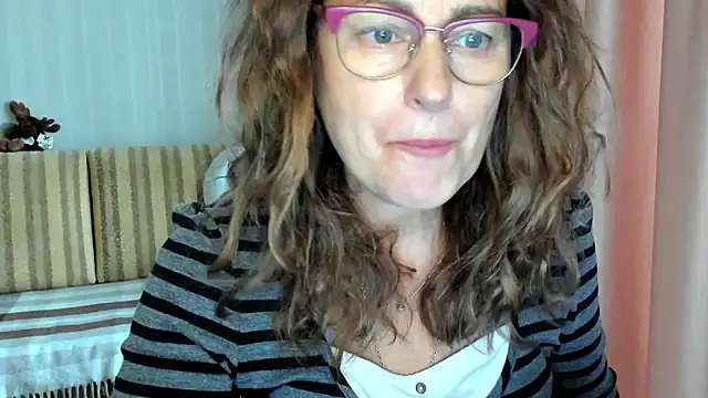 lauraoven online show from October 21, 10:27 am