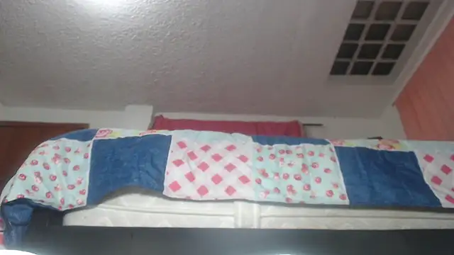 Snapshot of prettyangelsquirt chatting on December 30, 6:16 pm prettyangelsquirt online show from December 30, 6:16 pm