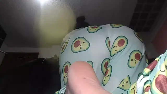 Snapshot of prettyangelsquirt chatting on January 3, 2:30 pm prettyangelsquirt online show from January 3, 2:30 pm