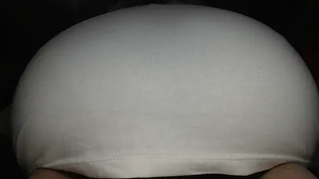 Snapshot of prettyangelsquirt chatting on January 13, 8:48 pm prettyangelsquirt online show from January 13, 8:48 pm