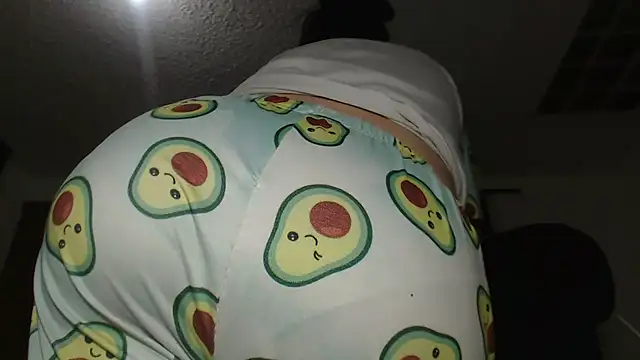Snapshot of prettyangelsquirt chatting on February 7, 1:53 pm prettyangelsquirt online show from February 7, 1:53 pm