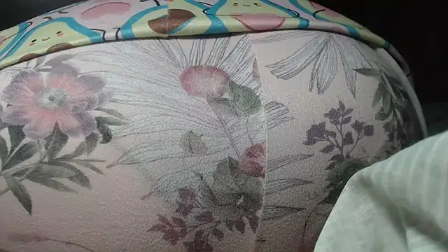 Snapshot of prettyangelsquirt chatting on February 26, 7:49 pm prettyangelsquirt online show from February 26, 7:49 pm