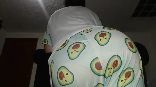 Snapshot of prettyangelsquirt chatting on March 8, 8:57 pm prettyangelsquirt online show from March 8, 8:57 pm