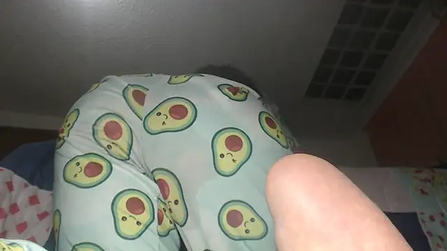 Snapshot of prettyangelsquirt chatting on March 12, 3:24 am prettyangelsquirt online show from March 12, 3:24 am