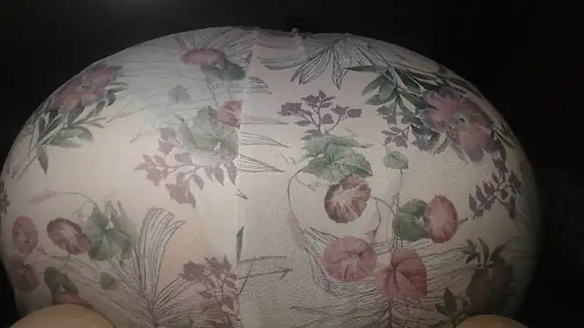 Snapshot of prettyangelsquirt chatting on March 13, 8:54 pm prettyangelsquirt online show from March 13, 8:54 pm