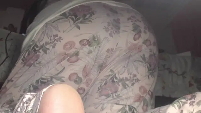 prettyangelsquirt online show from May 23, 11:42 pm