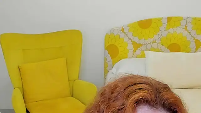 Snapshot of milf_penelope chatting on February 28, 3:13 pm milf penelope online show from February 28, 3:13 pm