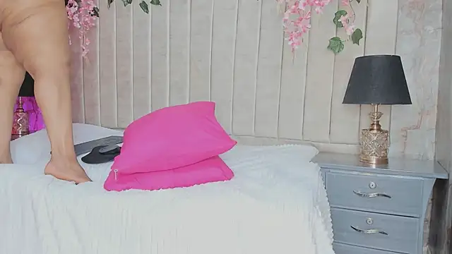 AranzaLatinBlacks online show from March 19, 9:27 pm