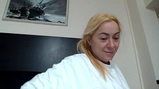 Snapshot of spell_of_love chatting on November 2, 1:19 am spell of love online show from November 2, 1:19 am