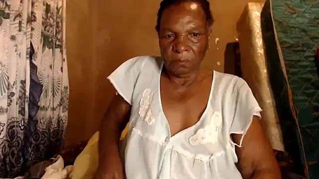 NaughtyGranny online show from February 4, 9:09 pm