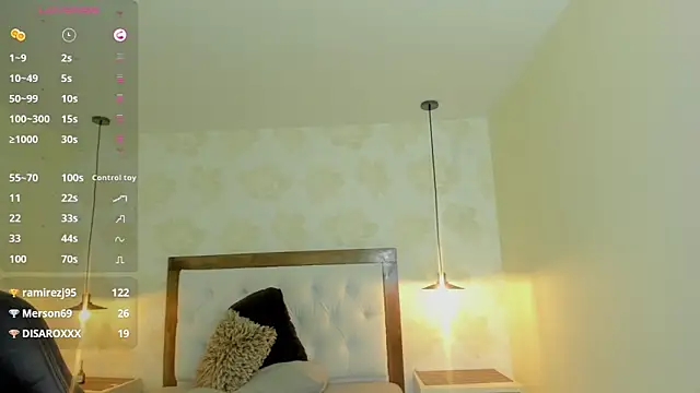 clarisKlein online show from April 11, 7:45 am