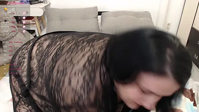 Snapshot of naughtykiss chatting on January 30, 11:24 pm naughtykiss online show from January 30, 11:24 pm