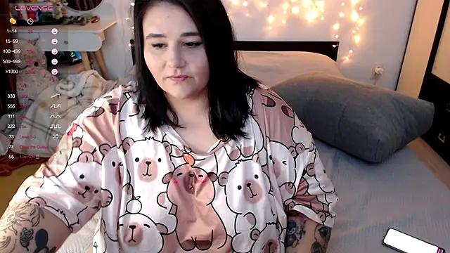 Snapshot of naughtykiss chatting on September 27, 4:17 am naughtykiss online show from September 27, 4:17 am