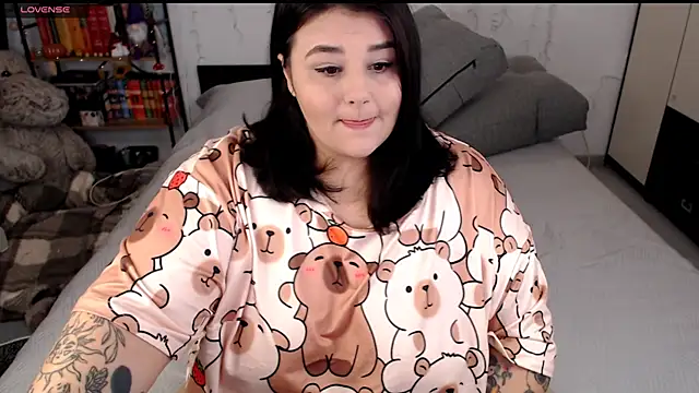 Snapshot of naughtykiss chatting on November 21, 6:01 am naughtykiss online show from November 21, 6:01 am