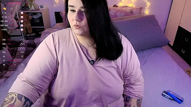 naughtykiss online show from February 27, 4:34 am