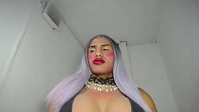 paulabigcock online show from January 18, 2:47 am