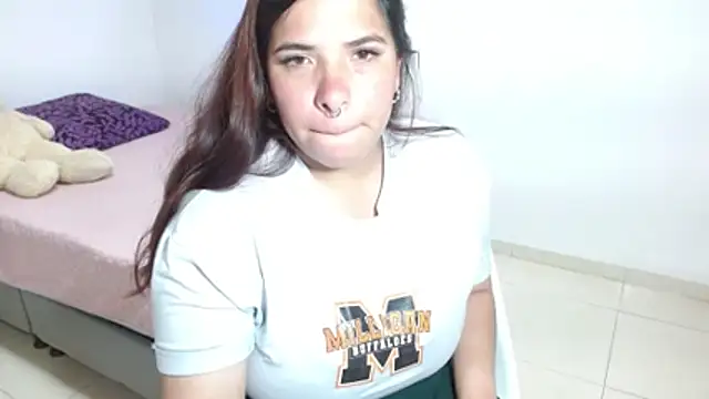 Snapshot of Karlathompson chatting on November 4, 11:26 pm Karlathompson online show from November 4, 11:26 pm