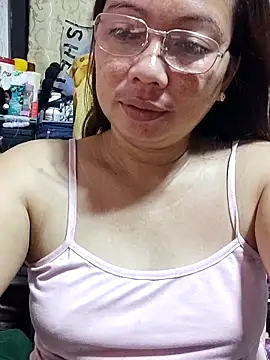 Snapshot of asianwet4u chatting on February 23, 9:37 pm asianwet4u online show from February 23, 9:37 pm