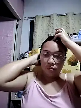 Snapshot of asianwet4u chatting on February 25, 9:35 pm asianwet4u online show from February 25, 9:35 pm