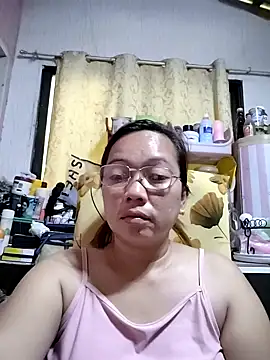 Snapshot of asianwet4u chatting on February 26, 1:53 am asianwet4u online show from February 26, 1:53 am