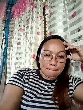 Snapshot of asianwet4u chatting on February 26, 8:59 am asianwet4u online show from February 26, 8:59 am