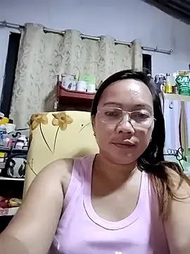 Snapshot of asianwet4u chatting on February 28, 3:26 pm asianwet4u online show from February 28, 3:26 pm