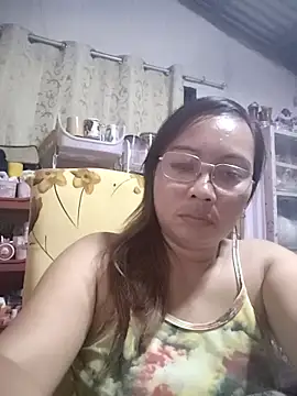 Snapshot of asianwet4u chatting on March 2, 1:49 pm asianwet4u online show from March 2, 1:49 pm