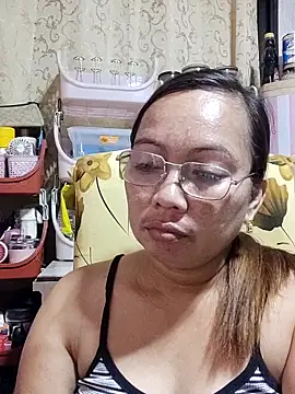 Snapshot of asianwet4u chatting on March 5, 9:38 am asianwet4u online show from March 5, 9:38 am