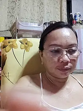 Snapshot of asianwet4u chatting on March 6, 9:58 am asianwet4u online show from March 6, 9:58 am