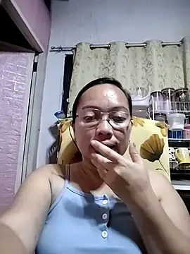 Snapshot of asianwet4u chatting on March 9, 12:53 pm asianwet4u online show from March 9, 12:53 pm