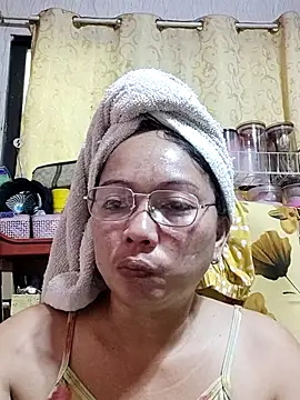 Snapshot of asianwet4u chatting on March 12, 3:13 am asianwet4u online show from March 12, 3:13 am